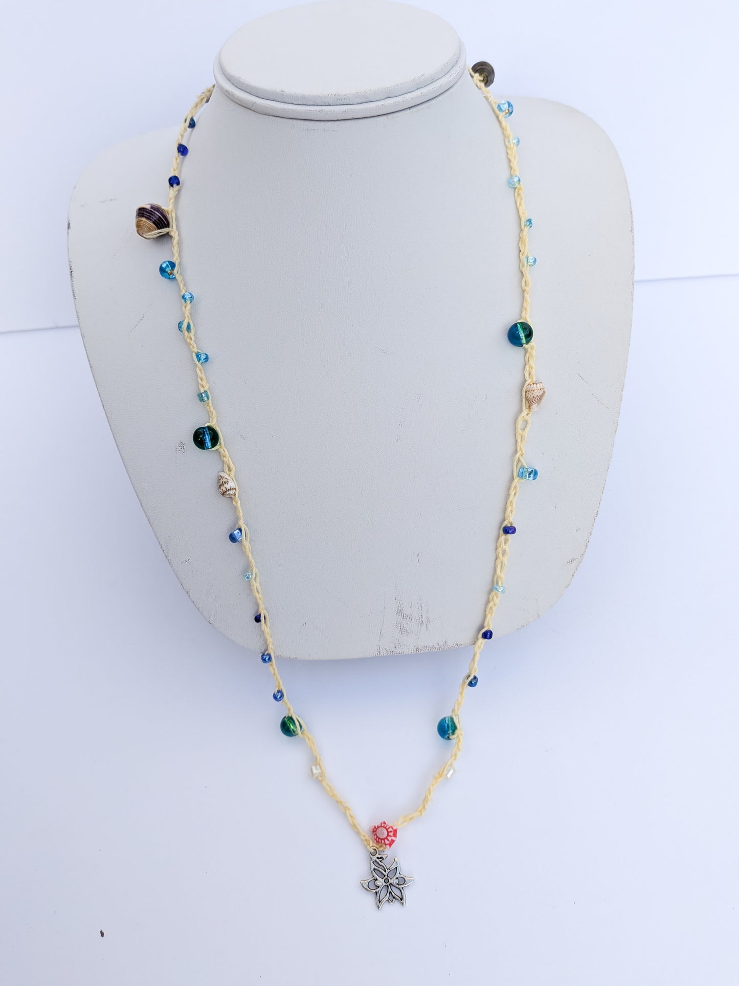 Beach vibes beaded necklace