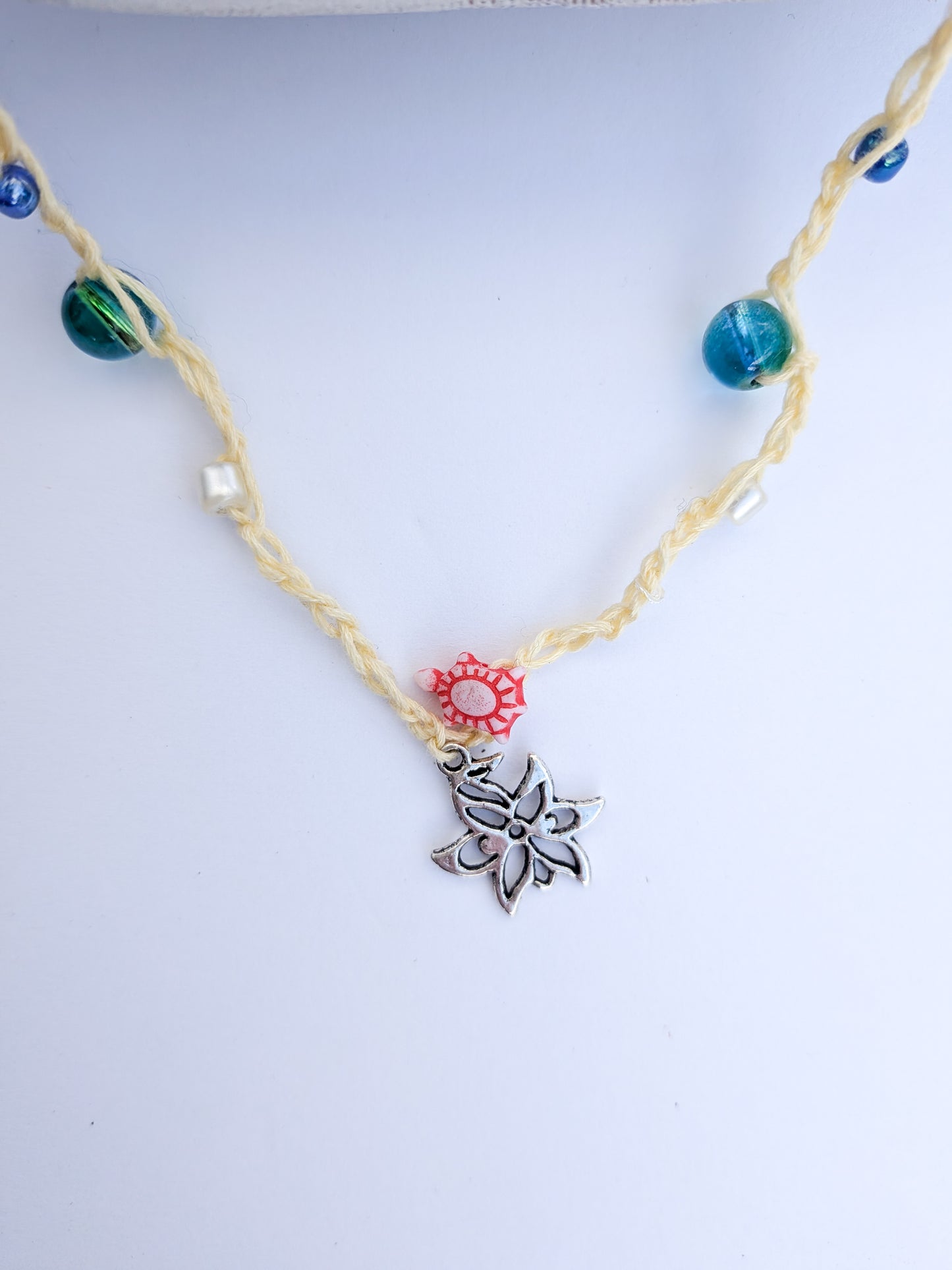 Beach vibes beaded necklace